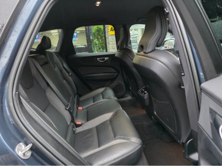 2023 Volvo XC60 2.0 B4 PLUS DARK AUTO. HUGE SPEC. FINANCE ARRANGED. SIMI. AA APPROVED. €42,950 thumbnail