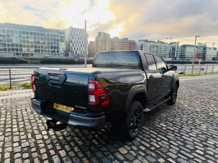 2021 Toyota Hilux  thumbnail