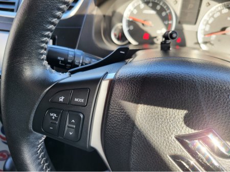 2016 Suzuki Swift - thumbnail 25