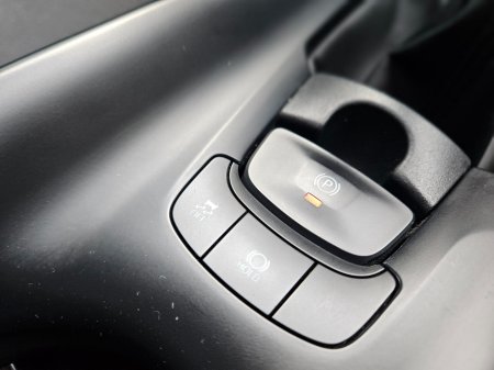 2018 Toyota C-HR - thumbnail 15