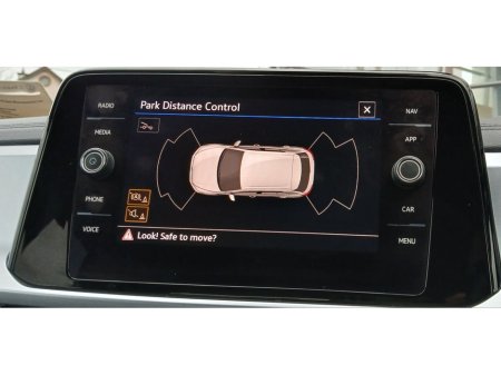 2024 Volkswagen T-Roc LIFE 2.0 TDI 116HP *APP CONNECT, ADAPTIVCE CRUISE CONTRO, BLUETOOTH* €31,495 thumbnail