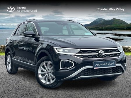 2023 Volkswagen T-Roc - thumbnail 1