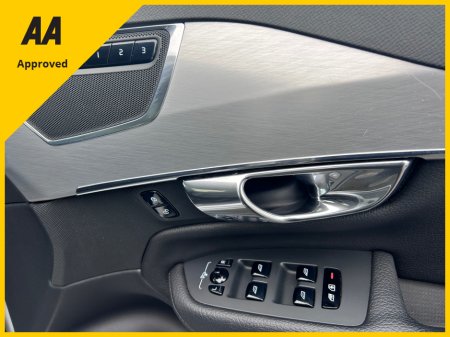 2016 Volvo XC90 - thumbnail 17