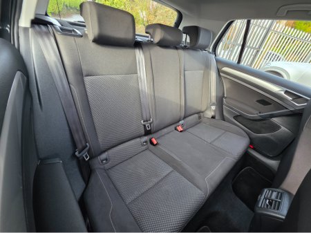 2019 Volkswagen Golf FINANCE AVAILABLE 1.6 TDI MANUAL 5SPEED 5DR 115HP 5 €15,750 thumbnail