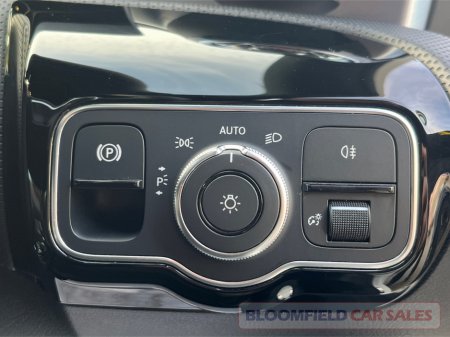2018 Mercedes-Benz A Class EDITION 1 , AMG LINE // DIGITAL DASH €23,950 thumbnail