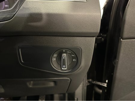 2020 Volkswagen Tiguan HIGHLINE 2.0 TDI MANUAL LOW KMS 150HP VW/AUDI SPECIALISTS WWW.DENISDARCYCARS.IE thumbnail