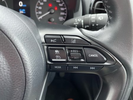 2022 Toyota Yaris - Hybrid - New Generation - Luna Edition - 1.5 - 5dr - Auto - Full Service History - EUR 160 Tax // Remote Central Locking // Front Electric Windows // Rear Electric Windows // Electric Mirrors // Fin €21,599 thumbnail