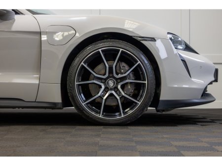 2023 Porsche Taycan - thumbnail 7
