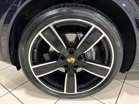 2023 Porsche Cayenne - thumbnail 12