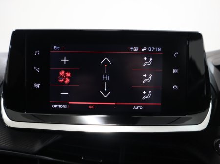 2023 Peugeot 2008 - thumbnail 20