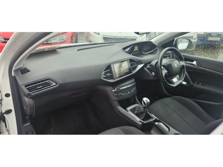 2016 Peugeot 308 - thumbnail 25