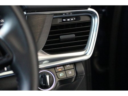 2023 Porsche Panamera - thumbnail 37