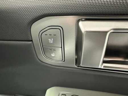 2026 Kia EV4 0% Finance Earth 3 €51,900 thumbnail