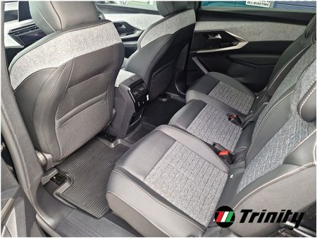 2025 Peugeot 5008 * DEMO * AUTOMATIC DIPPING LED HEADLIGHTS * TRINITY MOTORS * €48,945 thumbnail