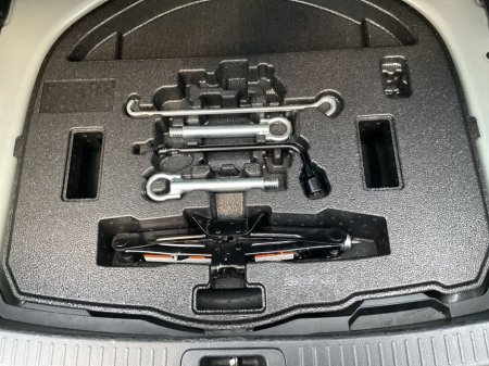 2023 Toyota Corolla LUNA SALOON 4DR AUTO thumbnail