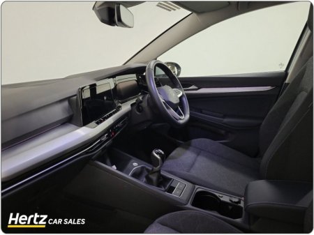 2023 Volkswagen Golf LIFE 2.0 TDI 115HP Diesel Manual €26,995 thumbnail