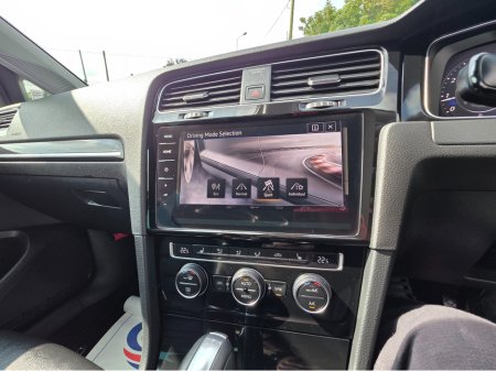 2020 Volkswagen Golf 1.4 FULL LEATHER SEATS ELECTRIC MEMORY SEATS  NAVI VIRTUAL CLOCKS ANDROID AUTO CARPLAY BLIND SPOT REAR TRAFFIC ASSIST ROAD SIGN RECOGNIZING  LANE ASSIST LOW TAX BAND €22,950 thumbnail