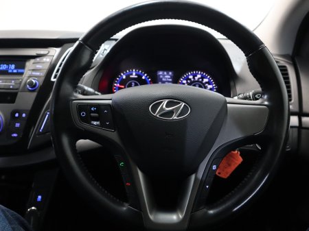 2017 Hyundai i40 *7* 1.7 CRDI S BL/DR 141PS 4DR €11,350 thumbnail