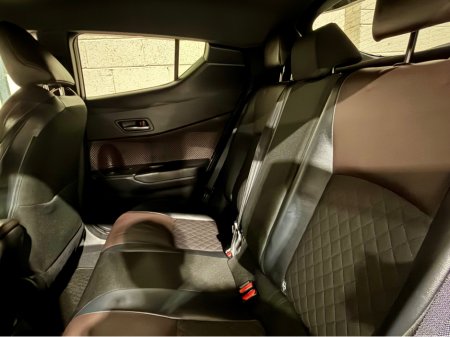 2017 Toyota C-HR G Spec €17,500 thumbnail