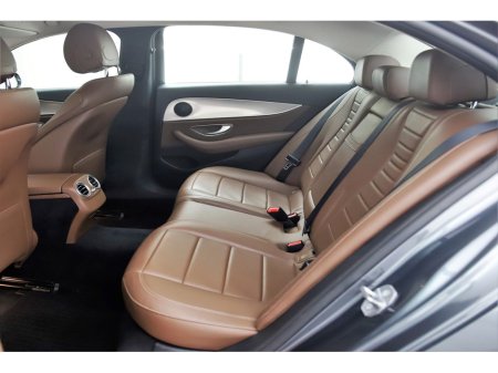 2018 Mercedes-Benz E Class - thumbnail 16