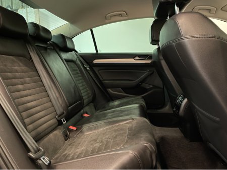 2015 Volkswagen Passat - thumbnail 17