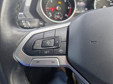 2023 Volkswagen Tiguan - thumbnail 10