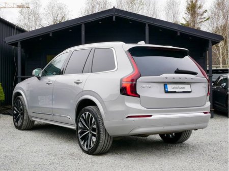 2025 Volvo XC90 - thumbnail 11