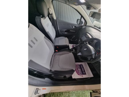 2014 Renault Captur - thumbnail 12