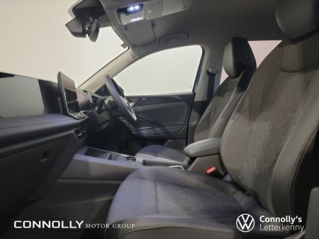 2026 Volkswagen Tiguan  thumbnail