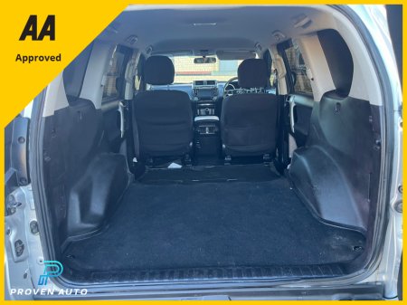 2016 Toyota Landcruiser - thumbnail 6