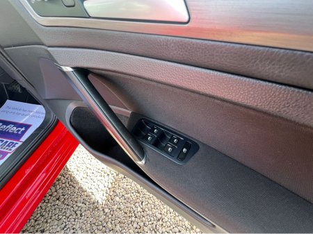 2015 Volkswagen Golf - thumbnail 14