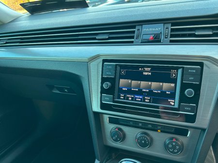 2020 Volkswagen Passat - thumbnail 20