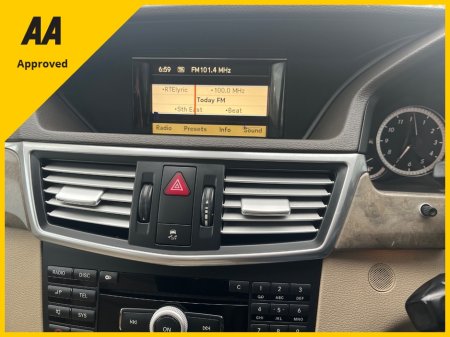 2010 Mercedes-Benz E Class - thumbnail 16