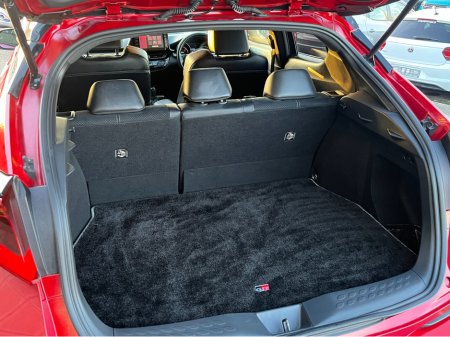 2020 Toyota C-HR GR SPORT AUTOMATIC HYBRID 1.8 PETROL //MASSIVE SPEC//HALF LEATHER HEATED SEATS//360 PARKING CAMERAS//KEYLESS ENTRY//LOW MILES// €24,950 thumbnail