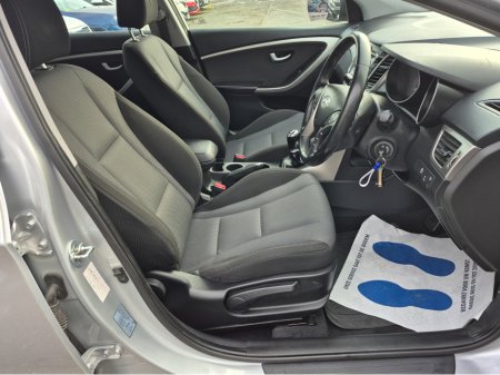 2015 Hyundai i30 1.6 DSL DELUXE 4DR €7,999 thumbnail