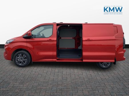2026 Ford Transit Custom 2.0 TDCI LWB Limited 170 BHP 8- Speed Automatic €43,250