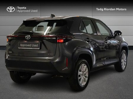 2025 Toyota Yaris Cross LUNA €30,950