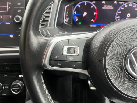 2020 Volkswagen T-Roc - thumbnail 23