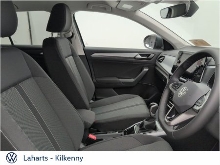 2025 Volkswagen T-Roc EDITION 75 2.0TDI 116HP €38,950 thumbnail