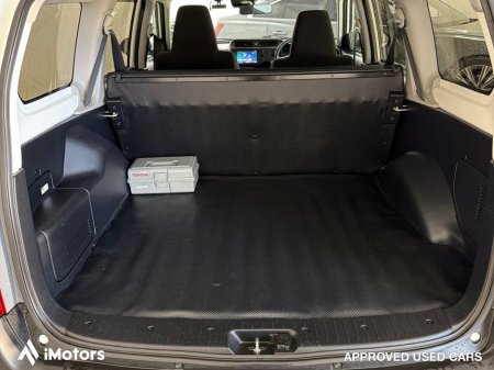 2021 Toyota Corolla PROBOX 1.5 HYBRID AUTOMATIC HEV 5DR €11,900 thumbnail