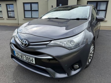 2017 Toyota Avensis 2.0 D-4D (143) Sol Navi