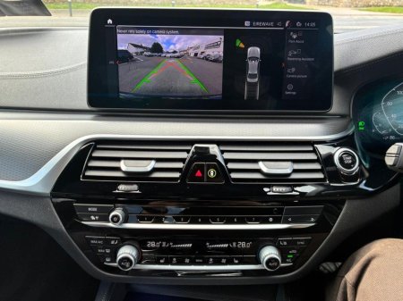 2023 BMW 5 Series - thumbnail 17