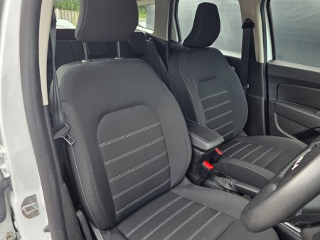 2023 Dacia Duster 1.0 TCe 90 Expression €17,450