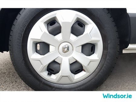 2023 Renault Trafic - thumbnail 16