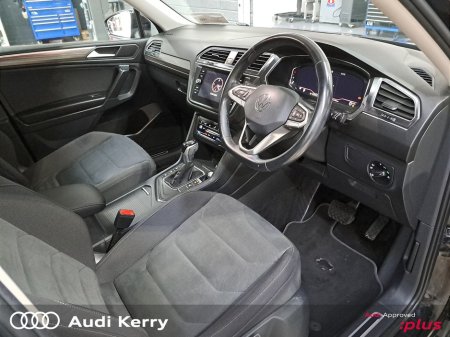 2022 Volkswagen Tiguan Allspace 2.0TDI 150BHP ELEGANCE AUTOMATIC €37,900 thumbnail