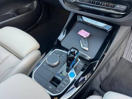 2023 BMW iX3 M-SPORT // OPENING PAN ROOF // 360 PARKING CAMERAS // DIGITAL CLUSTER €37,950 thumbnail