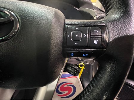 2024 Toyota Hilux Hilux Invicible 2.4tdi auto Double Cab €41,800 thumbnail