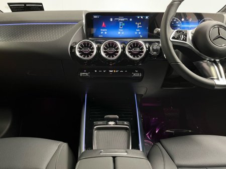 2026 Mercedes-Benz GLA Class 180d Progressive - 18 Inch Alloys - Reversing Camera - Ambient Lighting - Sat Nav - Climate Control - Heated Seats - Keyless Start - Apple CarPlay/Android Auto €60,760 thumbnail