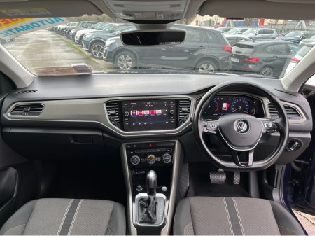 2020 Volkswagen T-Roc STYLE DESIGN AUTOMATIC 2.0 DIESEL //KEYLESS ENTRY//2 TONE PAINT//ADAPTIVE CRUISE CONTROL//REVERSE CAMERA// €23,950 thumbnail