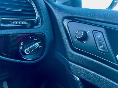 2015 Volkswagen Golf 1.4 TSI 150HP ACT HIGHLINE €12,499 thumbnail